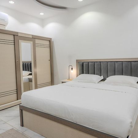Luxurious Family 3 Bedroom Apartments 10 Mins Drive To Al-Masjid Nabawi - Nozol Noor 1 Medina Exterior photo