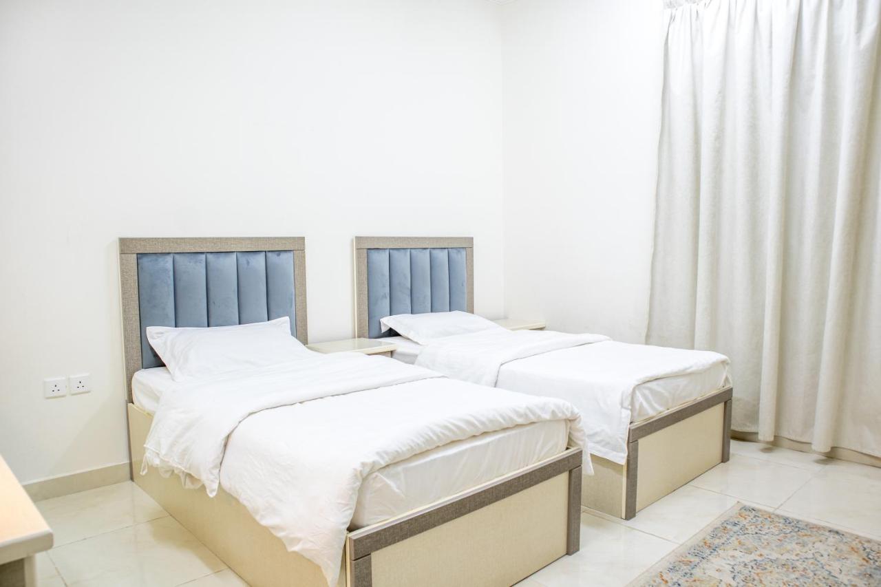 Luxurious Family 3 Bedroom Apartments 10 Mins Drive To Al-Masjid Nabawi - Nozol Noor 1 Medina Exterior photo