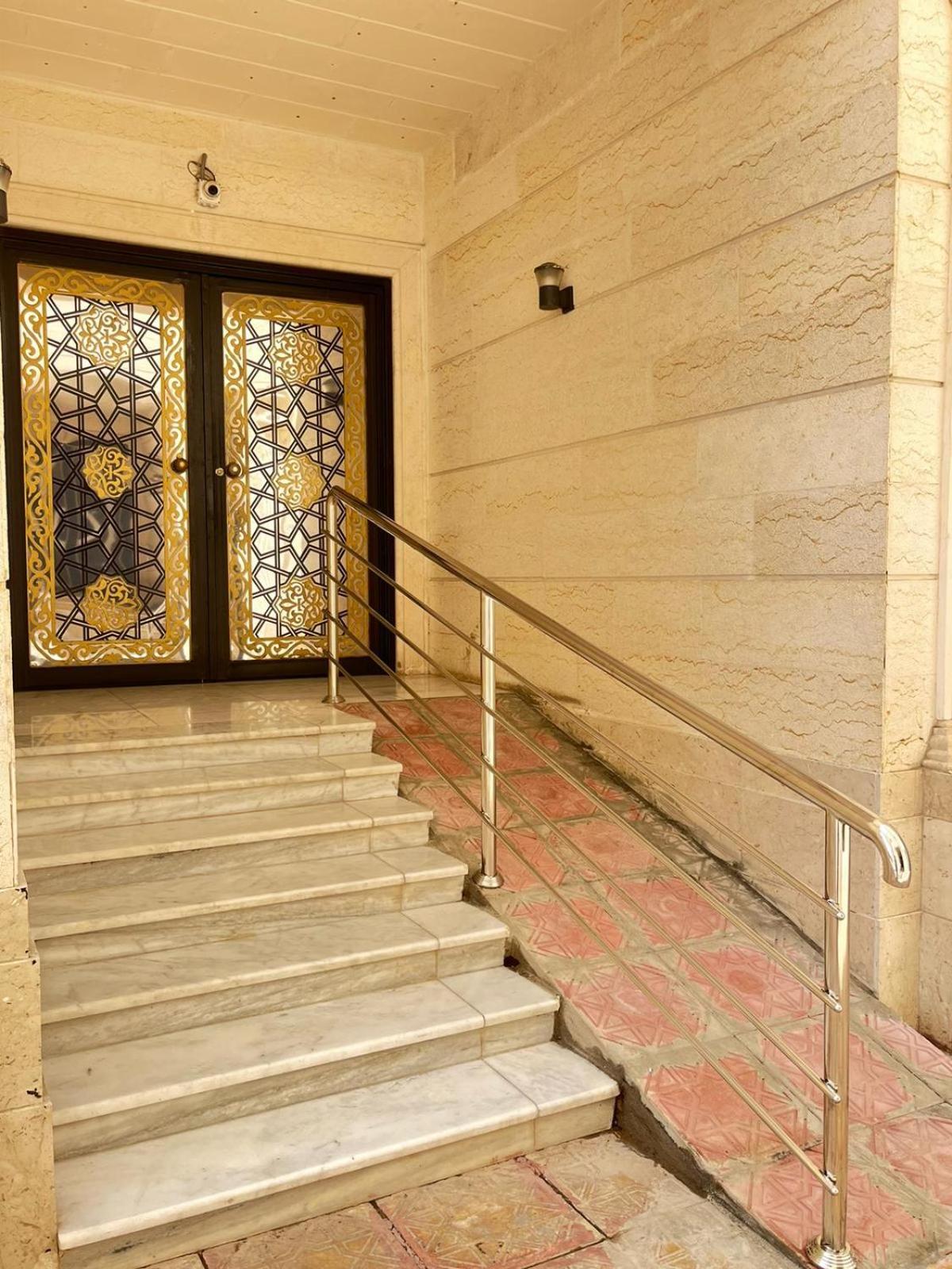 Luxurious Family 3 Bedroom Apartments 10 Mins Drive To Al-Masjid Nabawi - Nozol Noor 1 Medina Room photo